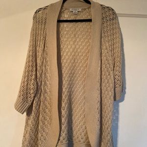 Lightweight women’s cardigan